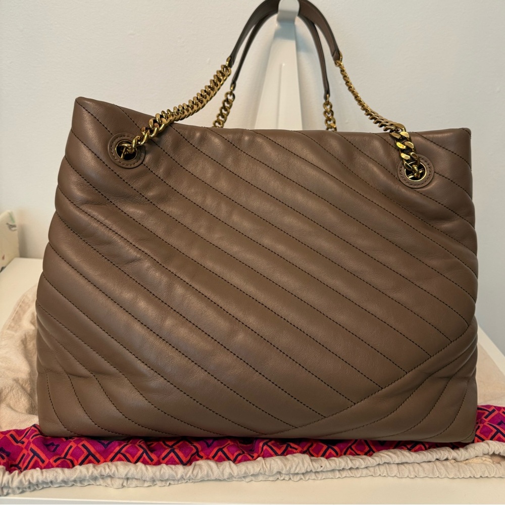 Tory Burch Kira Chevron Tote - Picture 2 of 15